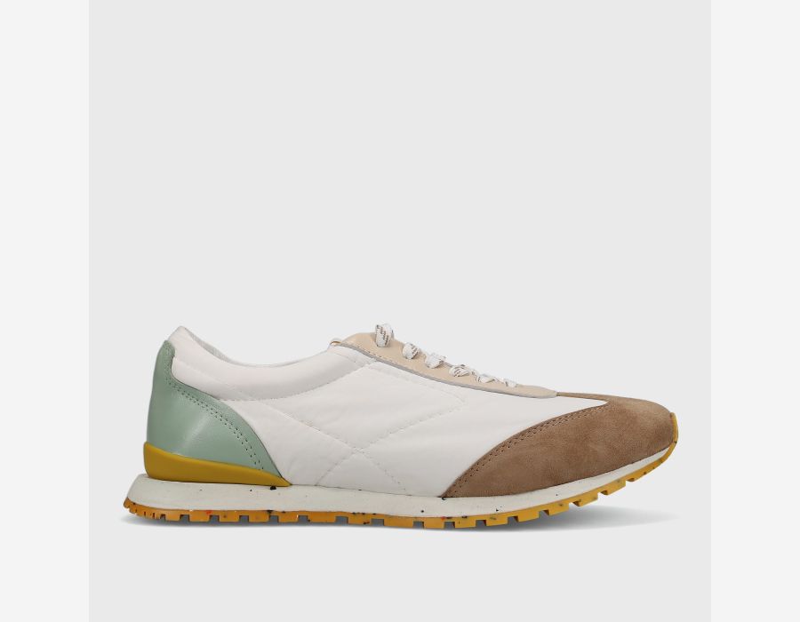 Women's Casual Shoes – Sneakers, Slip-Ons & More | DiPrima's