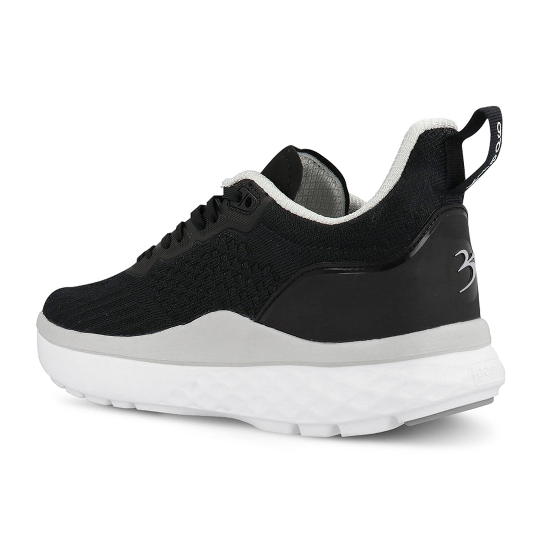 WOMEN&